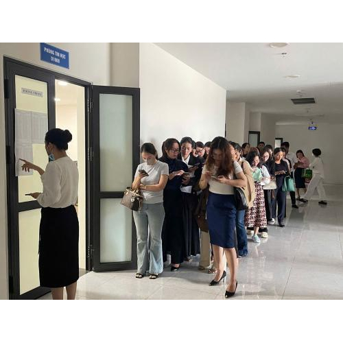 Không khí tại điểm thi: Trật tự, nghiêm túc trước giờ gọi tên vào phòng sát hạch